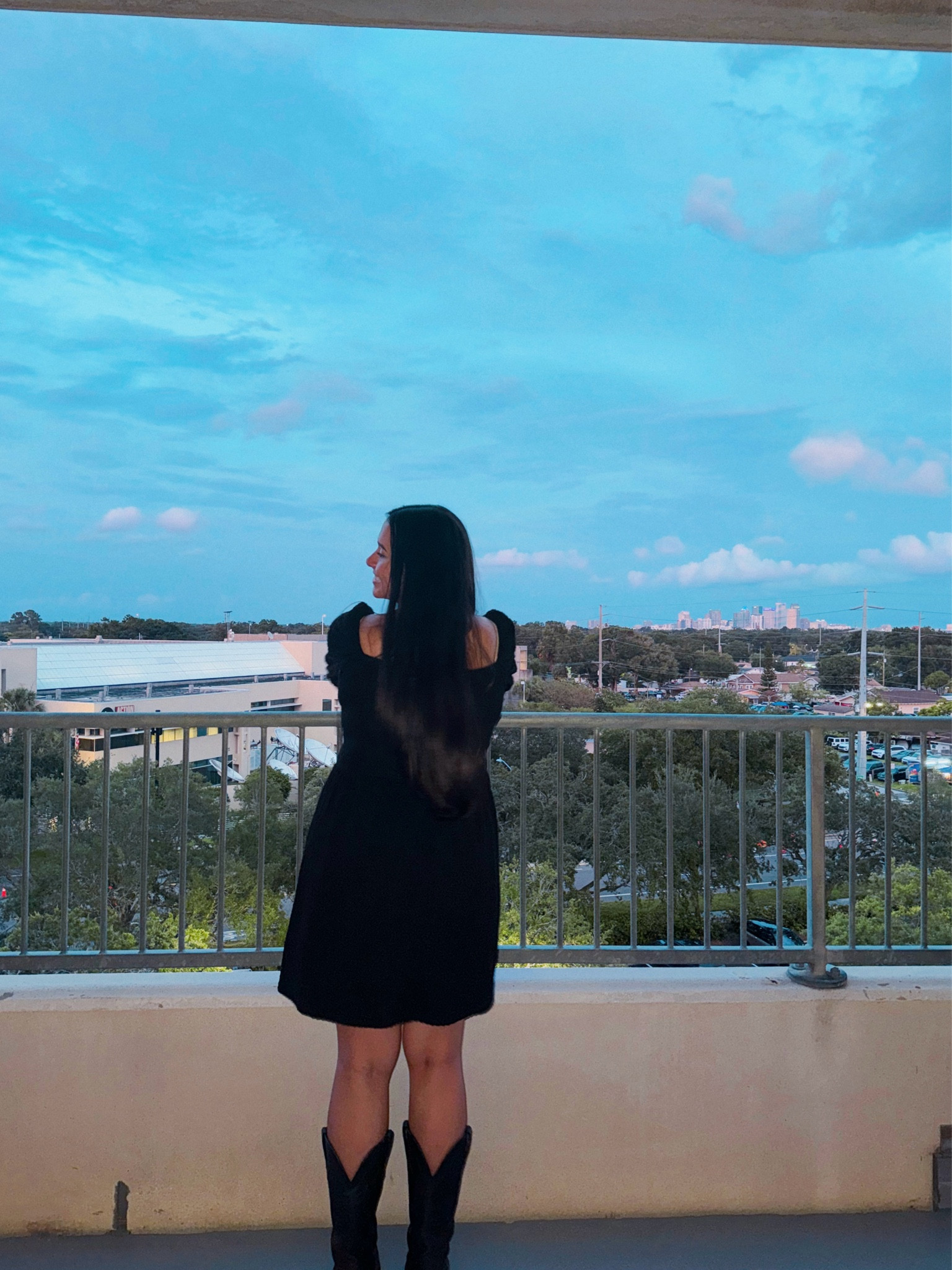 Morgan Wallet concert outfit! 🎶 🖤 

Dress is H&M, couldn’t find a link!

Country outfit, concert outfit, tecovas, little black dress, curvy, mid sized, size 12

#LTKPlusSize #LTKShoeCrush #LTKMidsize