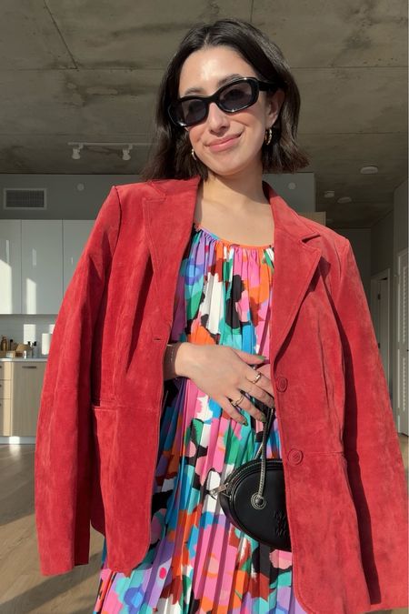 can’t get enough of this dress and blazer combo | couldn’t link the dress but linked some other fun & colorful options! #blazer #springoutfit #summerdress 