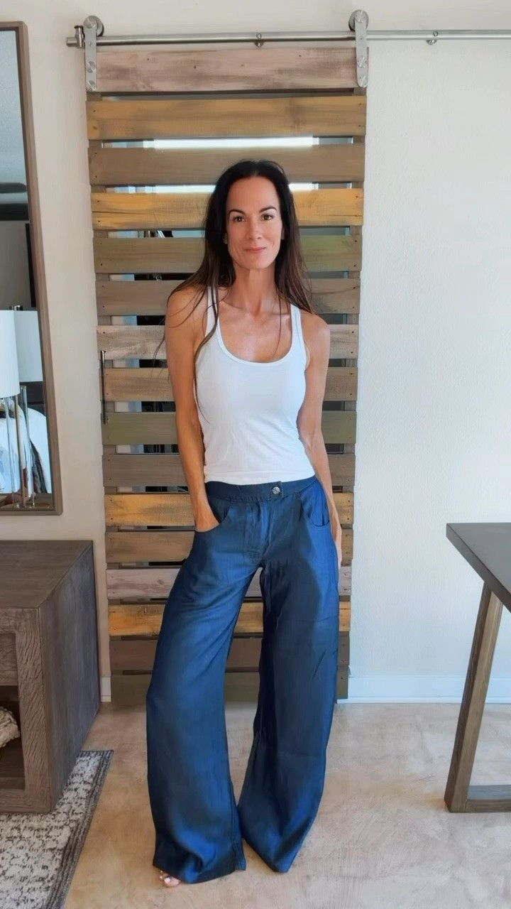 Denim…but make it flowy. 💙

This EB Denim tank + denim combo is SO good. The pants have that easy, slouchy movement I love, and paired with a simple tank + a little gold belt moment? Done. ✨

Comfy. Cool. And definitely not your basic denim.

#EBDenim #DenimStyle #OOTDStyle #EffortlessStyle #Over40Style

#LTKootd #LTKdayinmylife #LTKgrwm