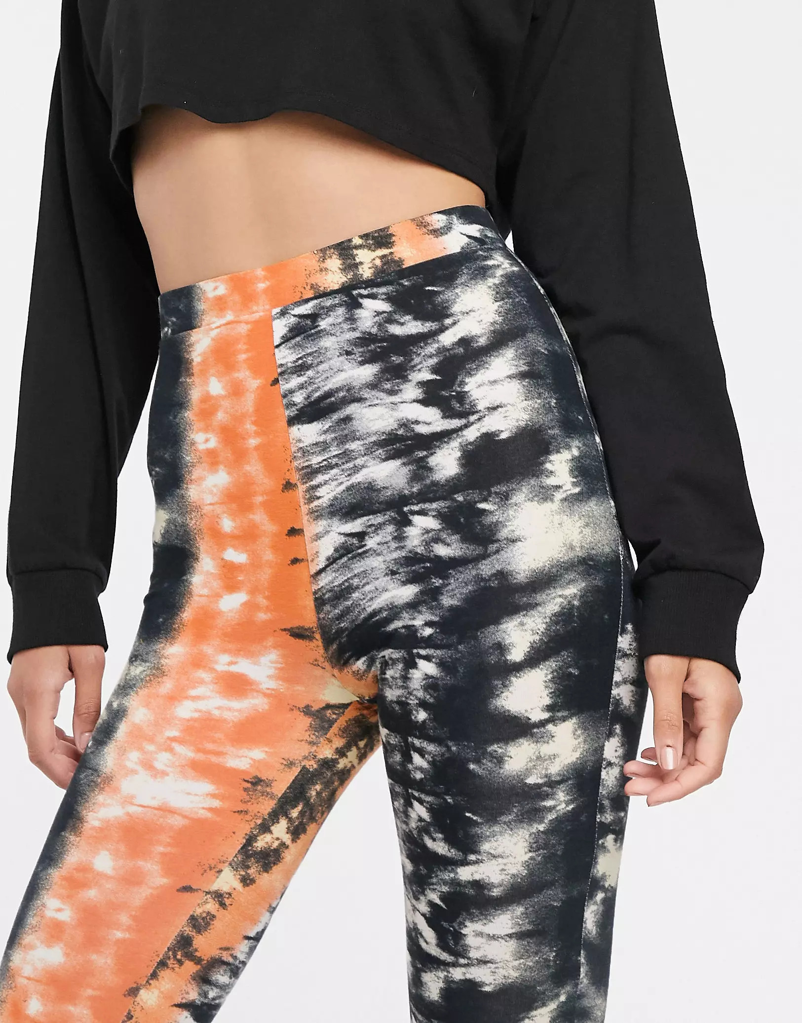 ASOS DESIGN – Leggings mit Batikprint | ASOS (Global)