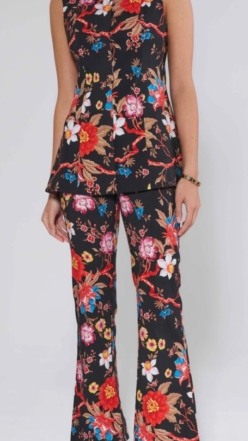 How great is this Avara set that’s on sale! 

#LTKSeasonal #LTKHoliday #LTKSaleAlert