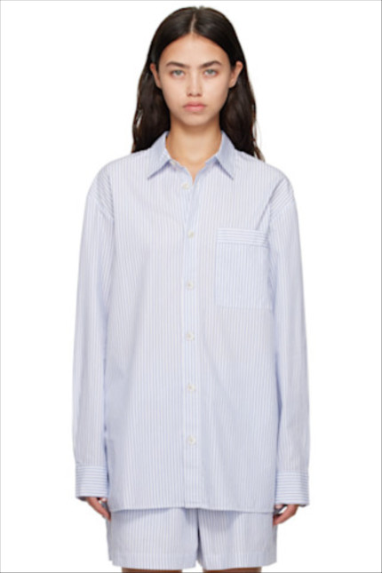 https://product-images-cdn.liketoknow.it/wt.spwMREwsi2SzuJ.XwhV85PsTaqYG2B7lUxE20jUrAJysMway3F0limt5NT1q3xwQF3rP6NSSD1NymGzVUI6ndvQ__2WWbRcqXqNON3qhGQcPqRZznAqeAN2VVTfAYNbGWTI0.7_kakk7XS7l__muhcaEwZIr1us_lv9q9TjBsY6UJ_E2DfQHVF7fvpUpavtK6lI7Bmg--?v=2&max&height=0&width=430
