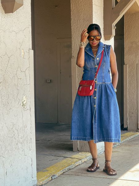 Denim Dress & Sandals for a Saturday look of the day 