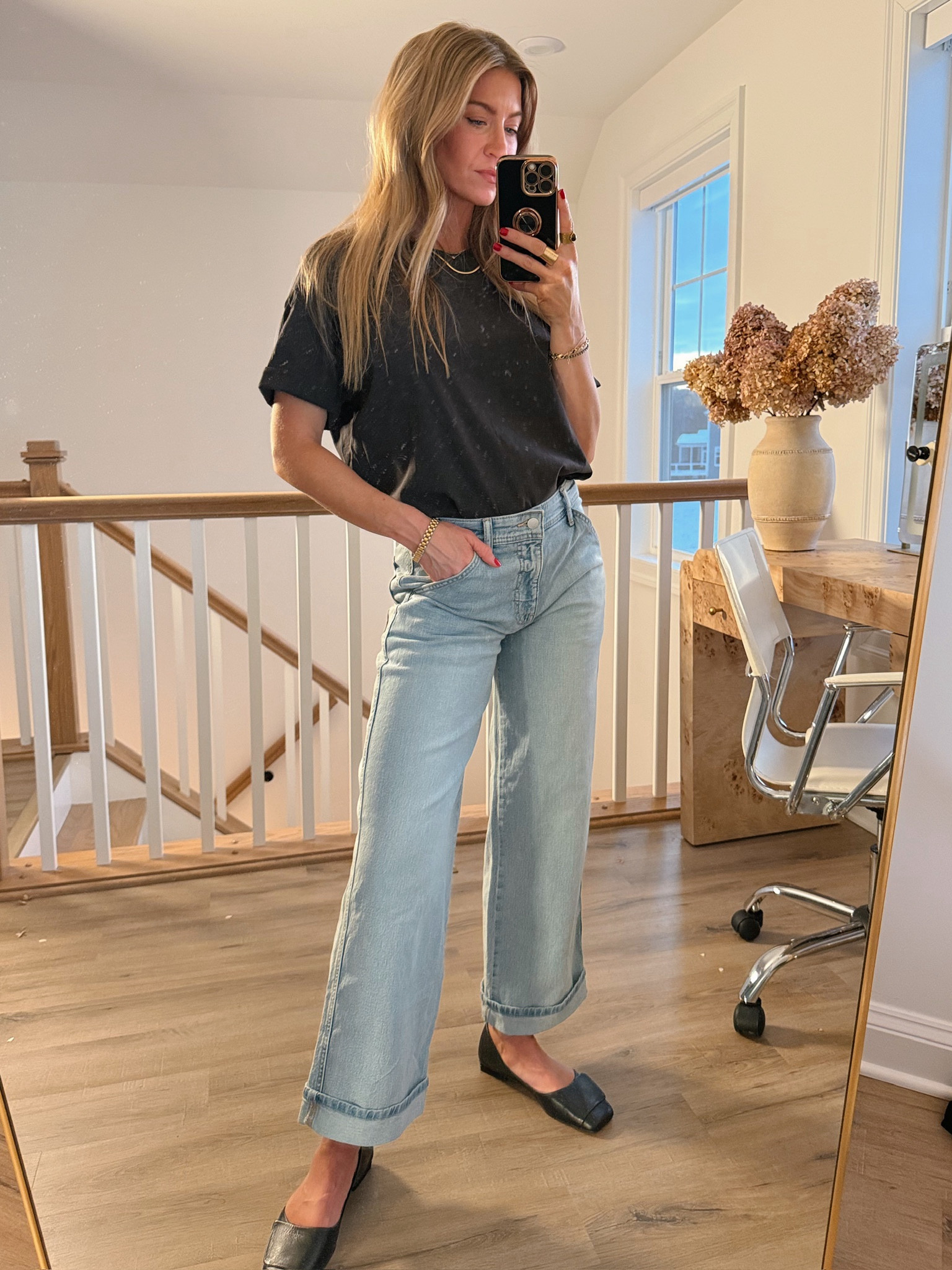 Tee + Denim Causal Outfit! 
Tee: Runs very oversized. Wearing size XXS
Denim: Run TTS. Wearing color: Denim Lightt
Flats: Run TTS

#LTKSeasonal #LTKBeauty #LTKStyleTip