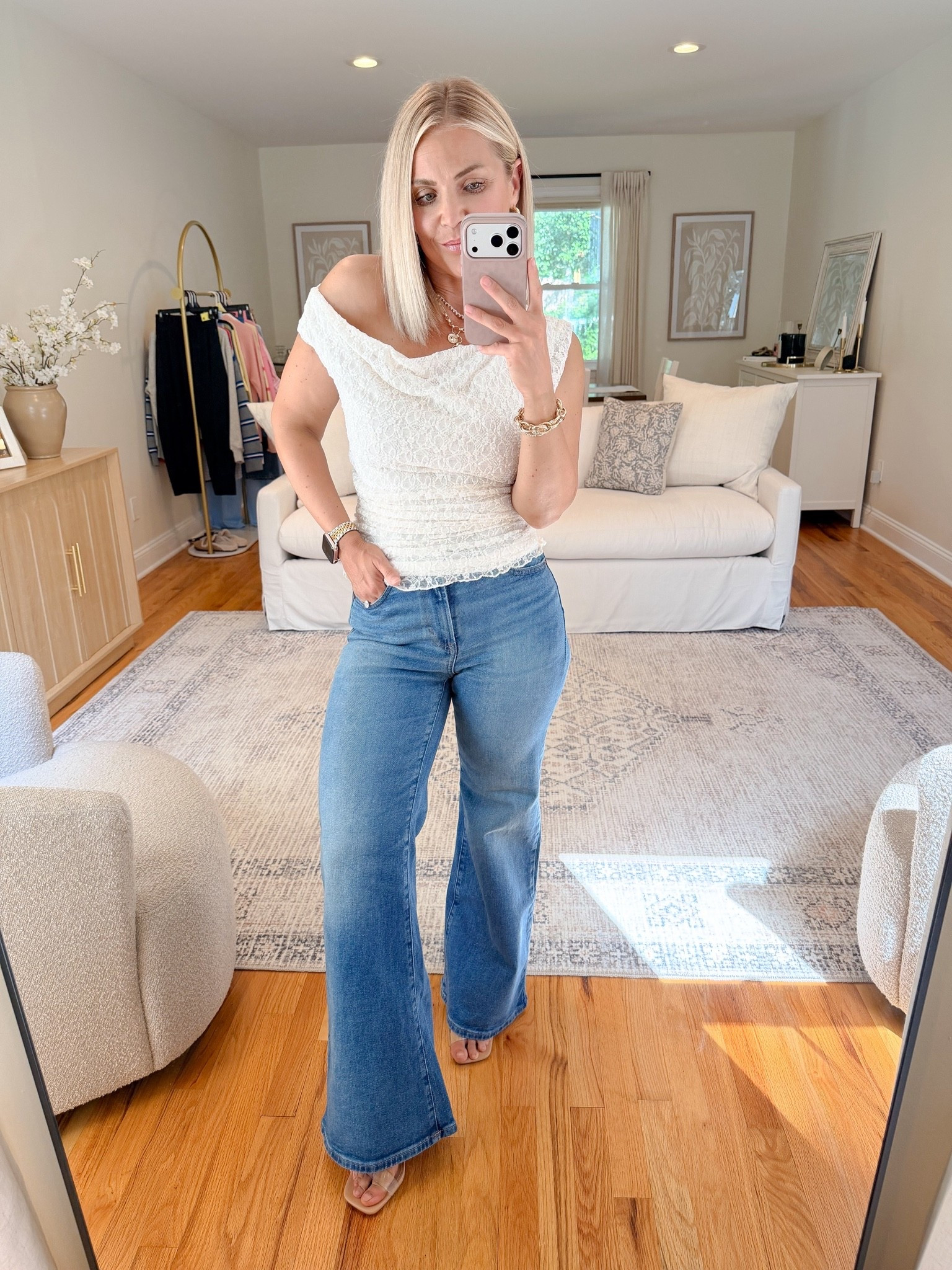 Target New Arrivals! 


Date night outfit, casual style, casual outfits, flare jeans, fall outfits, target finds, target fashion, midsize fashion, petite style @Target

#LTKSeasonal #LTKSaleAlert #LTKMidsize