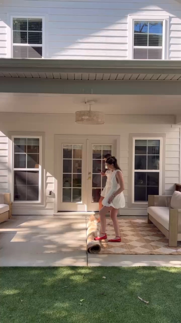 Back porch refresh🤍



Decor, home styling, spring home refresh, outdoor, patio, players, furniture, lighting, throw pillows, sidneymarieduke 

#LTKdayinmylife #LTKHome #LTKSeasonal