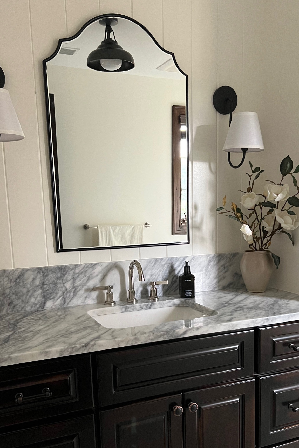 Guest bath decor 