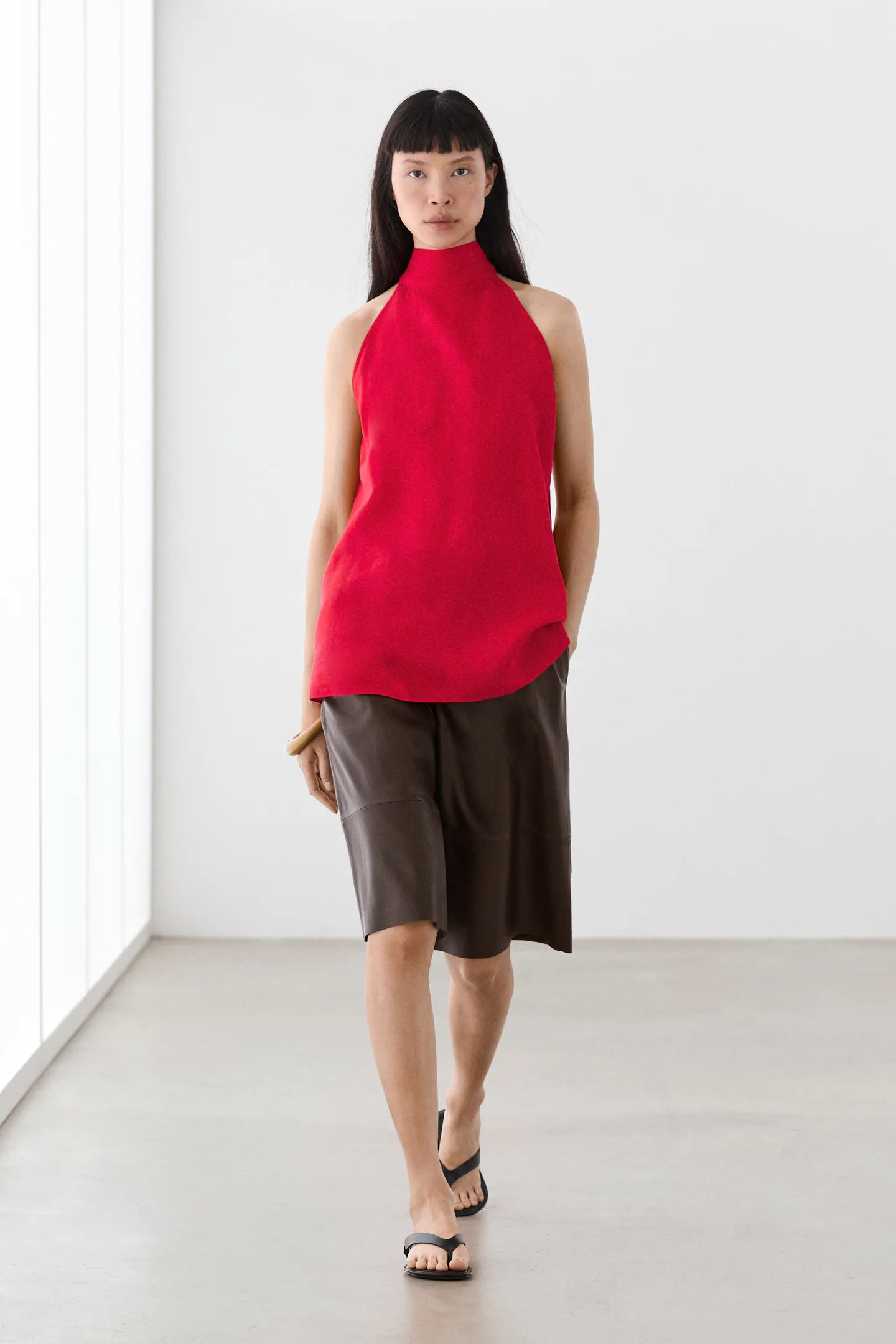 100% linen flowing halter top | Massimo Dutti UK