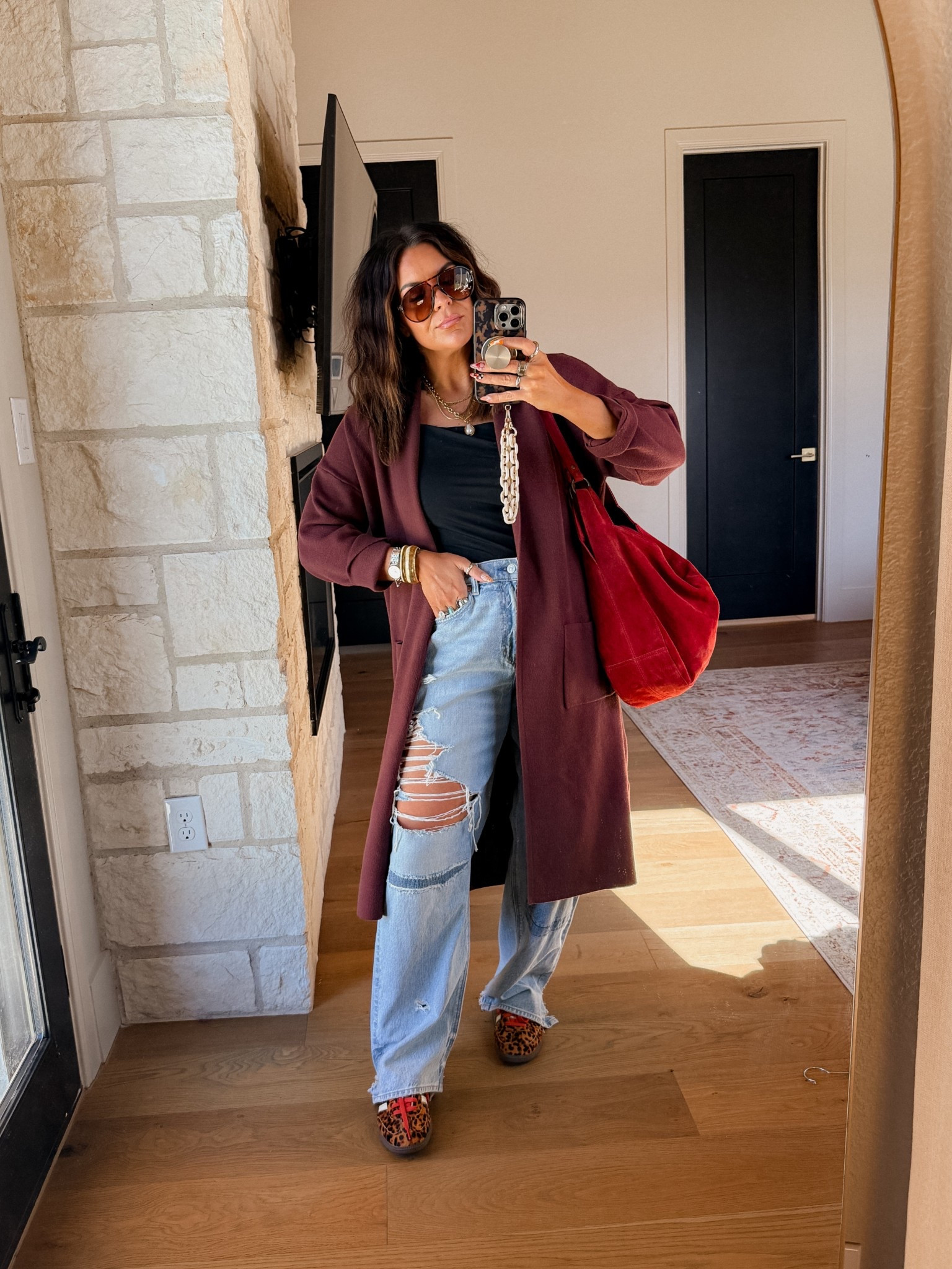 Simple but cute fall outfit combo!
Amazon Cardigan: XL
Tank: XL
AE Jeans: 12


#LTKStyleTip #LTKFindsUnder50 #LTKMidsize