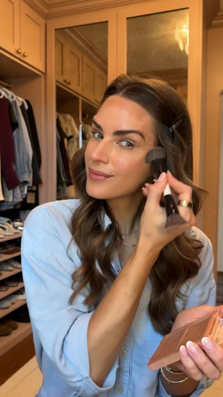 GRWM ✨ my makeup routine 
All products are included in the sephora sale! 

Tinted Moisturizer - 3.5
Blush Duo - She's Seductive 
Bronzer Duo - She's Bronzed
Highlighter - Exhilarate
Lip Liner - Pillow Talk
Lip Tint - Toast
Dior Palette - Universal Glow 
Concealer - 04N
Color Corrector - Light Medium Peach
Brow Pencil - Soft Brown
Mascara - Brown 
Liquid Eyeshadow - 44 & 45


#LTKBeauty #LTKSaleAlert