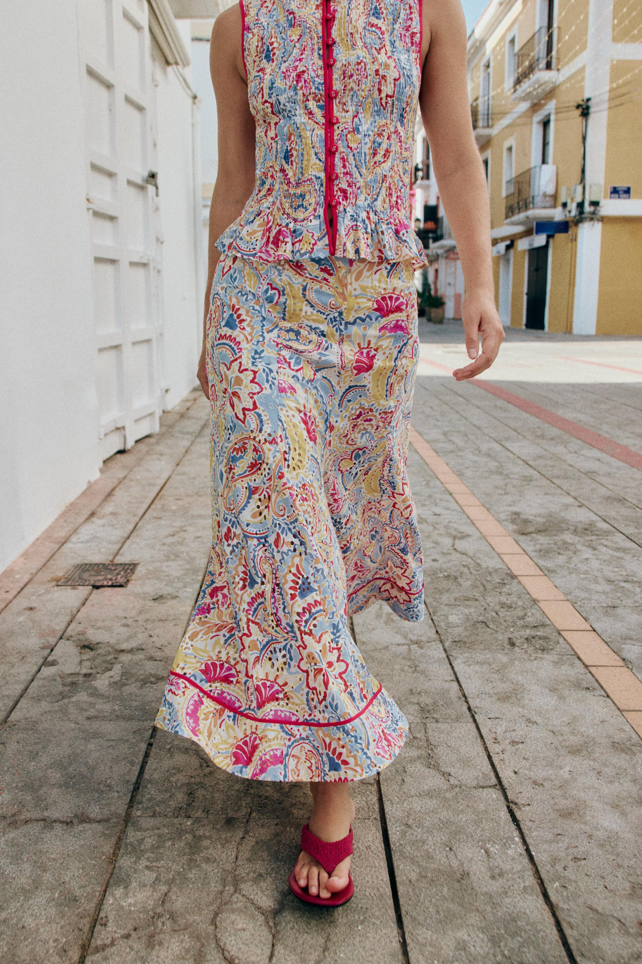 PRINTED EMBROIDERED EYELET MIDI SKIRT | Zara US