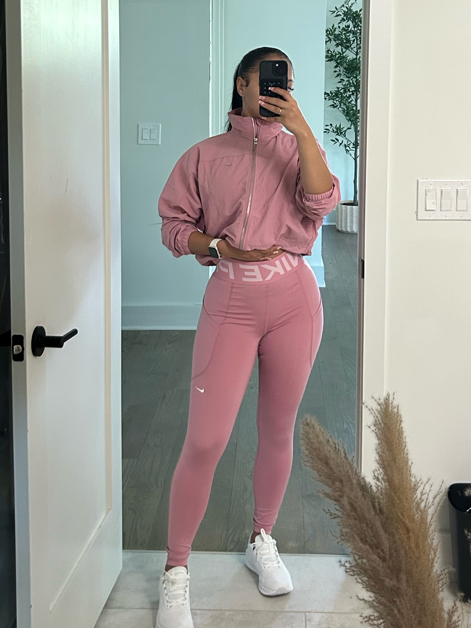 Spring run 🏃🏽‍♀️💨🎀🩷

#LTKActive #LTKStyleTip #LTKSeasonal