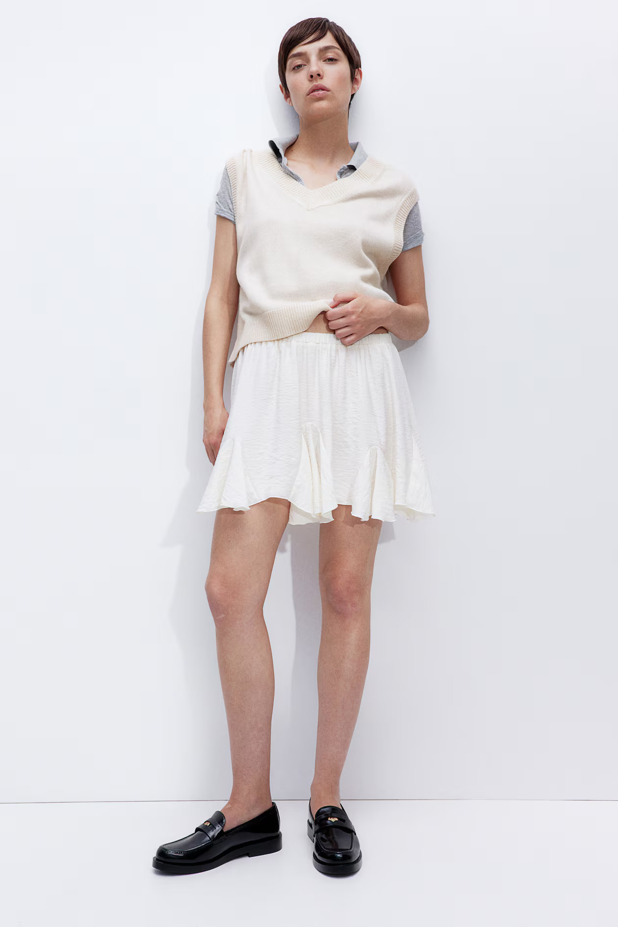 V-neck Sweater Vest - Light beige - Ladies | H&M US | H&M (US + CA)