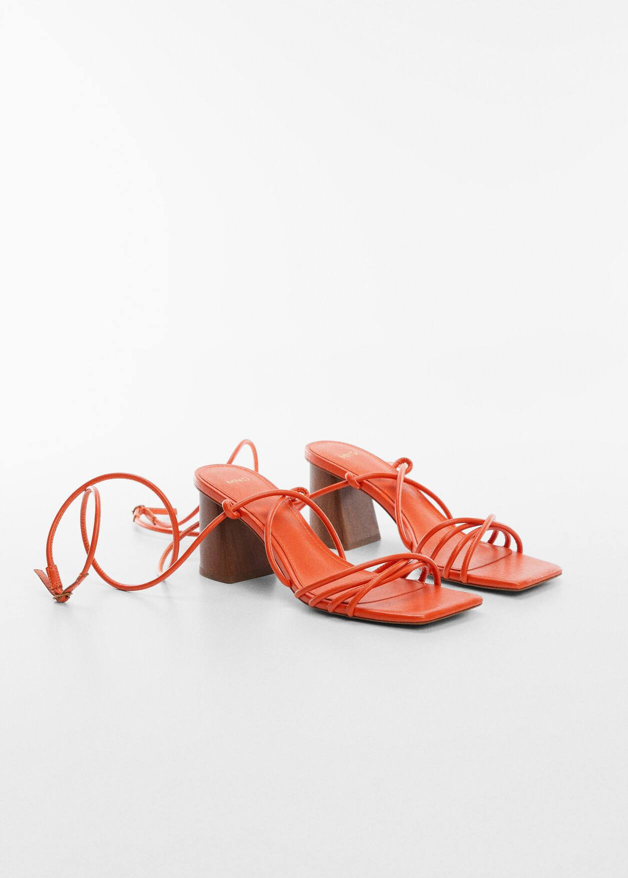 Criss-cross straps sandals | MANGO (US)