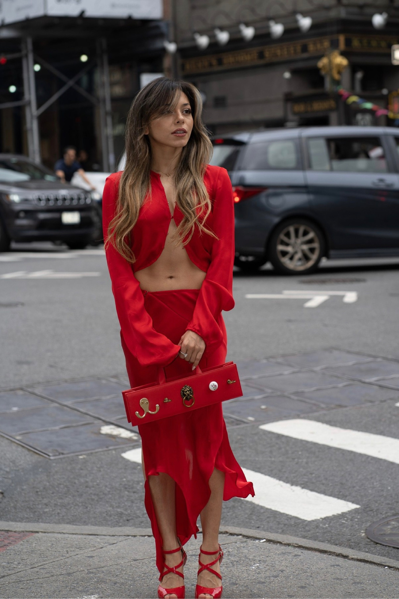 Date night red look #owningmanhattan 