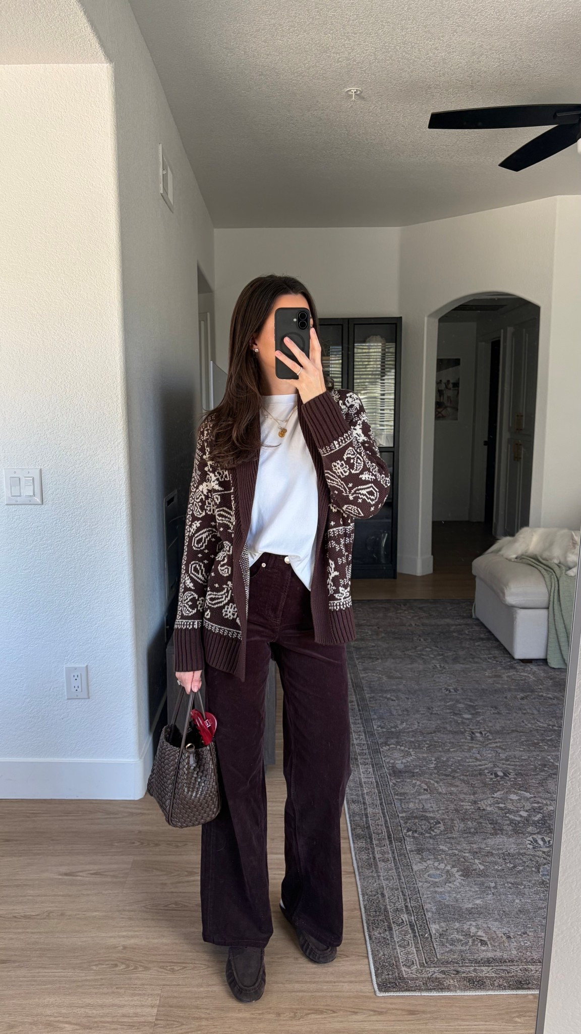 I’m 5’7” wearing size XS in the corduroy pants (linking similar ones too) and S in the top! 

#LTKSeasonal #LTKootd