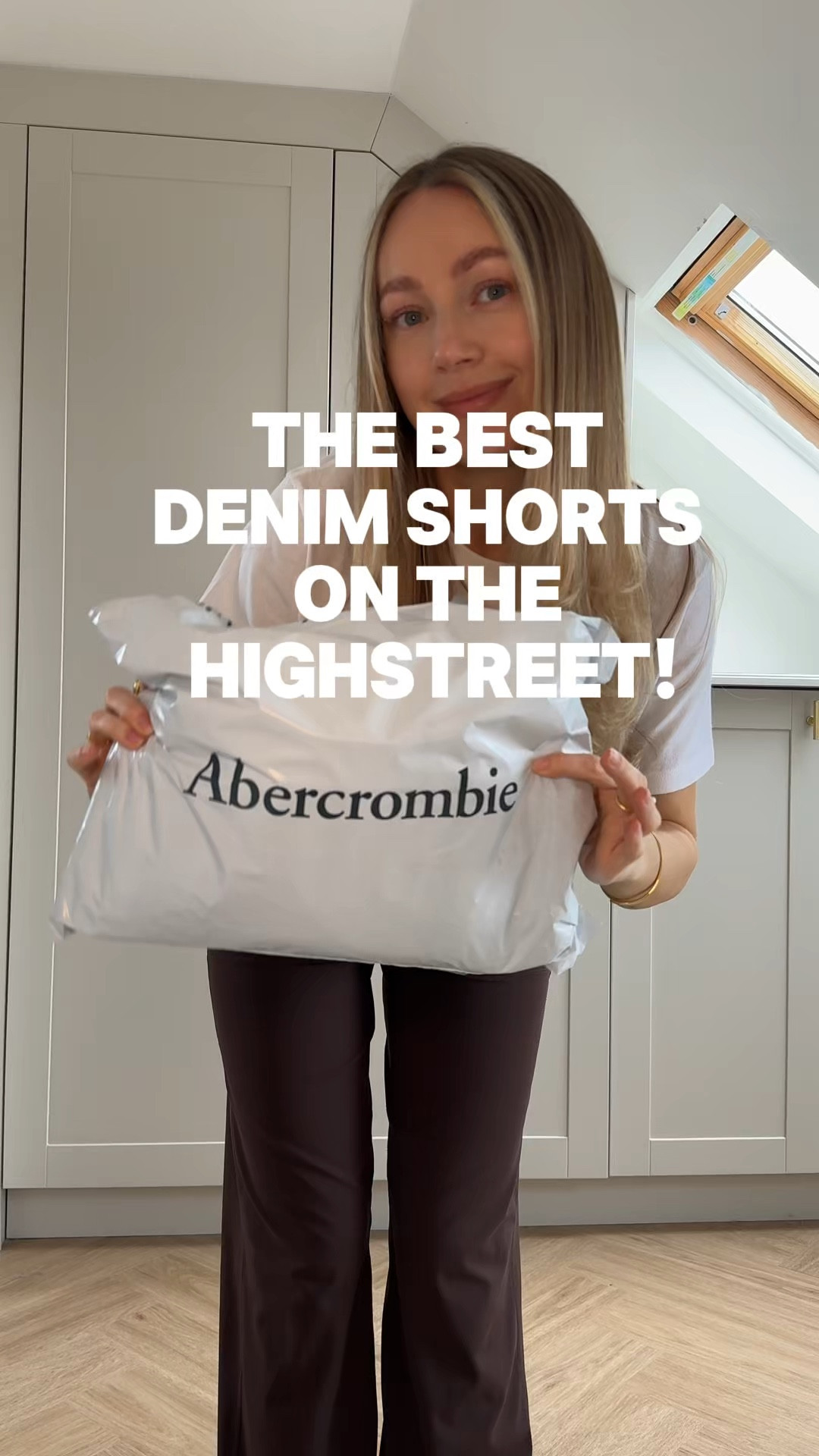 Day 9 of 15 Spring Staples in 15 Days 🌞 If you’re looking for THE pair of denim shorts for Spring… here they are ✨ So flattering but also somehow comfortable! They don’t feel restrictive when sitting down either as they’re looser on the thigh  👏 Loveeee them 10/10 🌞 

(Sizing reference - I would personally recommend choosing “curve love” for those extra inches of room around the thighs 🤍)  

#LTKspring