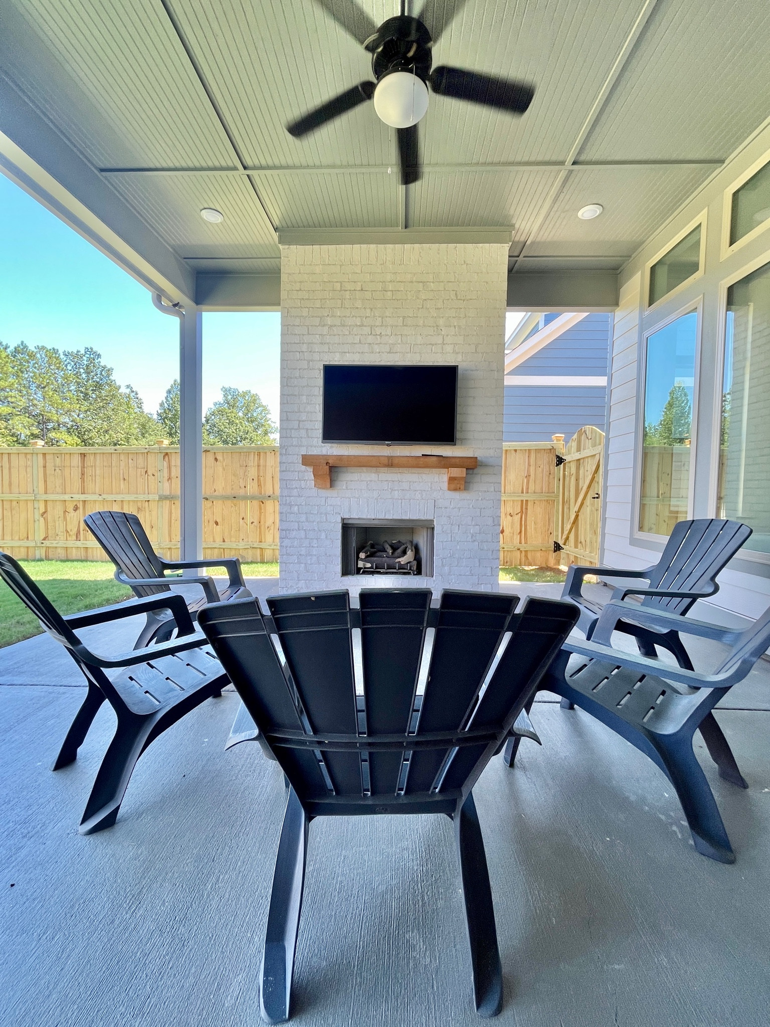Outdoor tv set up just in time for football season! 

#LTKhome #LTKstyletip #LTKSeasonal