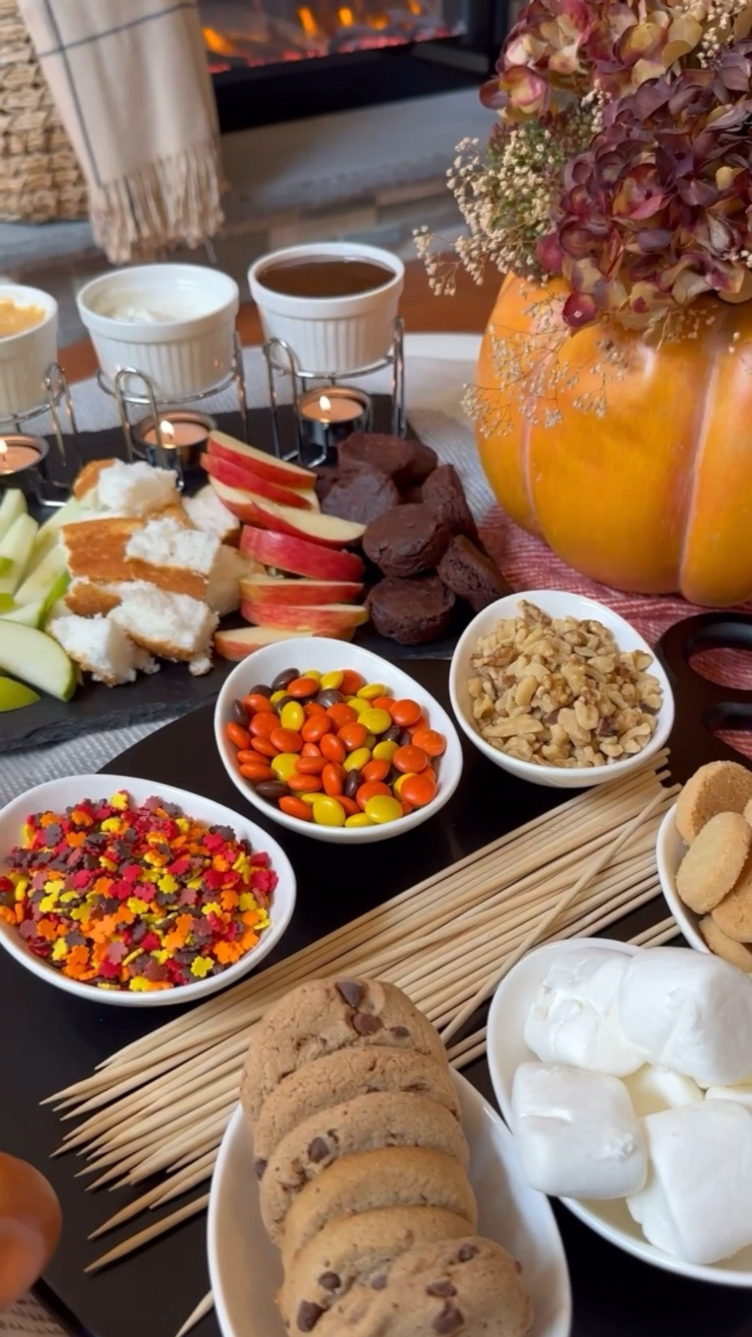 Fall Fondue Dipping Bar 🍁🍂😍🧡

#LTKSeasonal #LTKHome #LTKfoodie