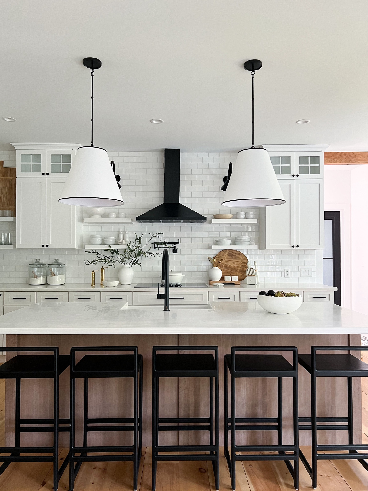 Kitchen Decor

#amazonhome
#amazondecor
#amazonmusthaves
#organicmodern
#kitchendecor
#kitchen



#LTKHome #LTKSaleAlert #LTKSeasonal