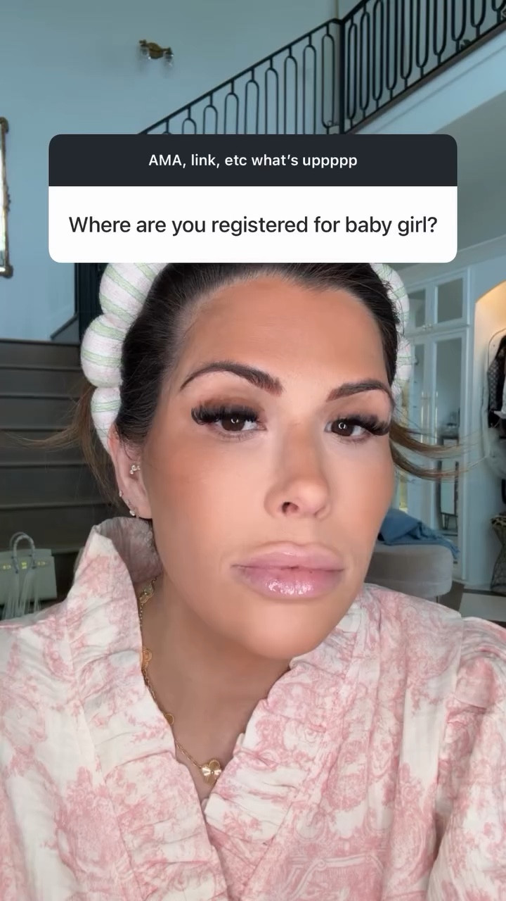 Chat with me while I do my makeup! This cream eyeshadow is amazing! Wearing shade Sienna - warm brown! 

Makeup, GRWM, Get ready with me, Beauty, Storytime, Makeup By Mario, Long-wearing cream eyeshadow, Eyeshadow, Emily Ann Gemma 

#LTKBeauty #LTKstorytime #LTKgrwm