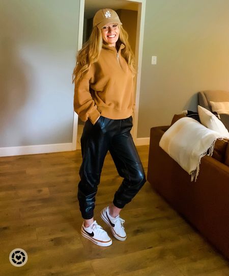 A&F rewards members early Black FriYAY sale preview ➡️YOU Don’t want to miss these site-wide savings! 🤩🤗
It’s free + easy to join if you haven’t already. ☺️😉😘
Linking this #OOTD that’s marked down 4 the sale & other items I’m eyeing right now!


#LTKCyberweek #LTKHoliday #LTKsalealert