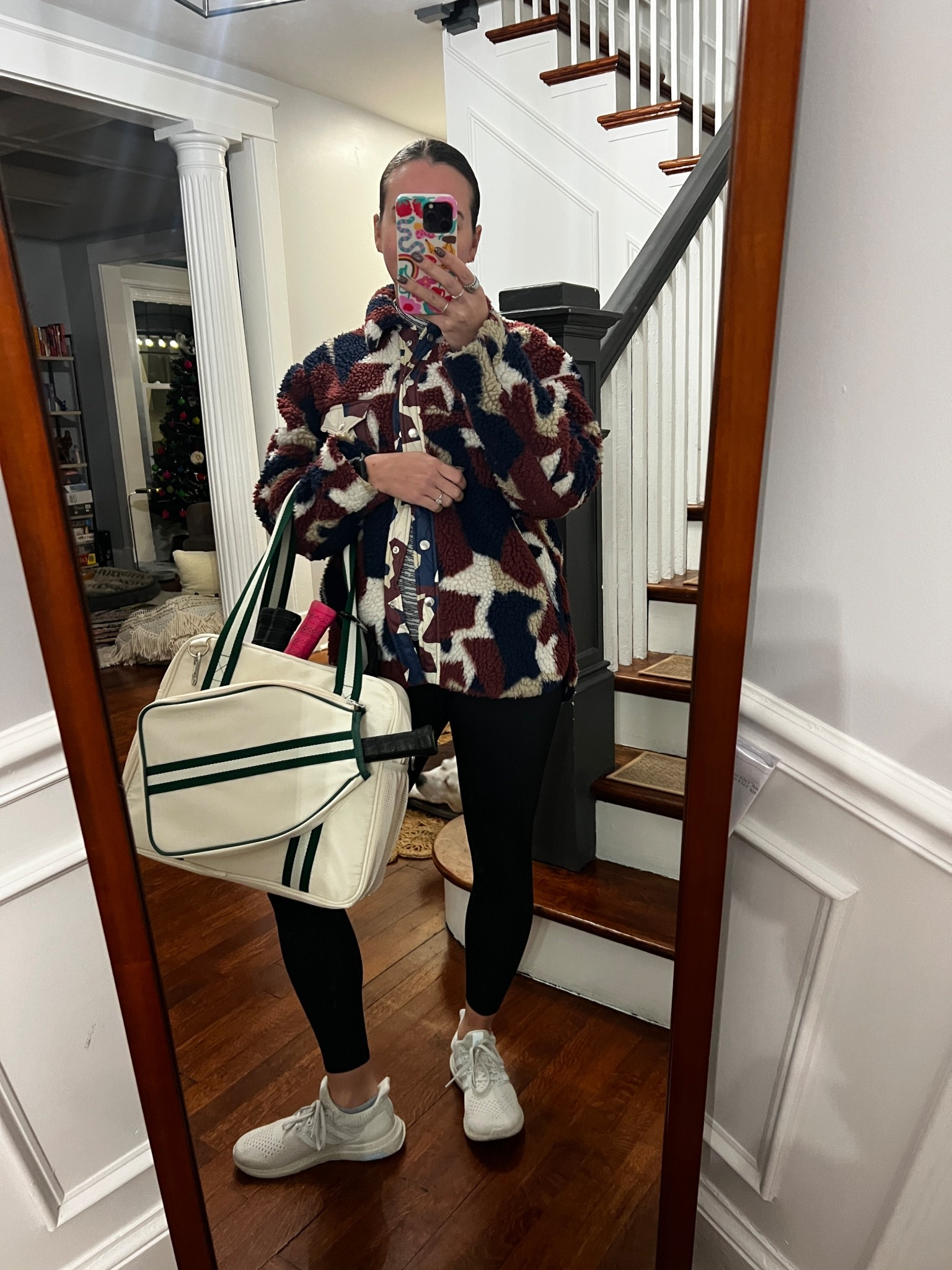 Ready for pickleball!
This bag is under only $35! Comes in a few colors - price varies by color (one is under $30!) 
Comes with a tube to hold your pickleballs too.

Pickleball gear. Pickleball bag. 


#LTKActive #LTKFindsUnder50 #LTKdayinmylife