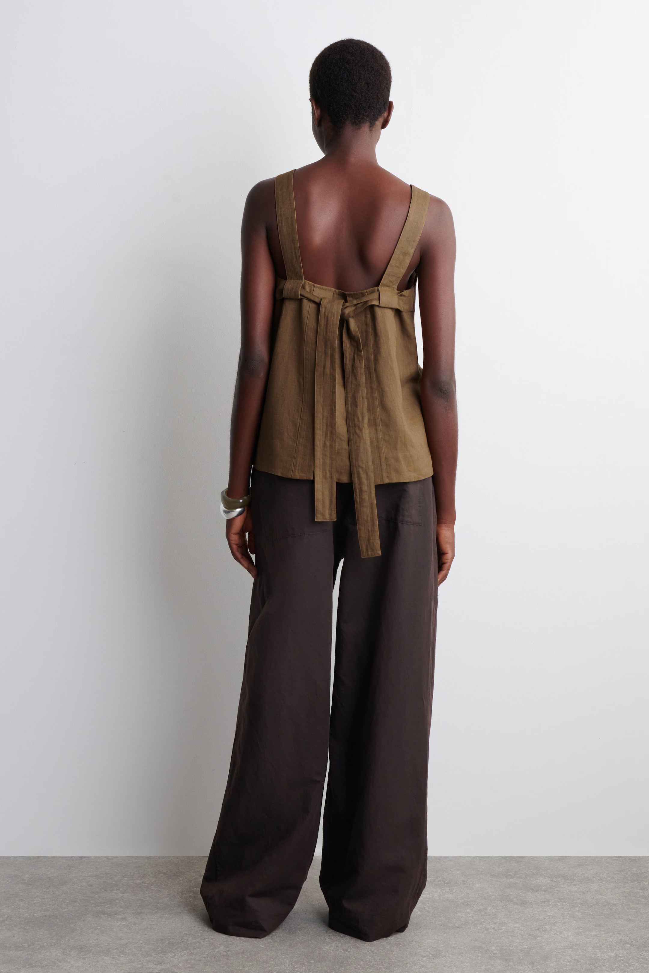 TIE-BACK LINEN TOP - BROWN | COS AU | COS (AU)