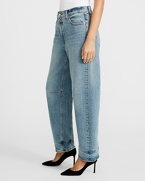 © 2025 Express. All rights reserved. | Express