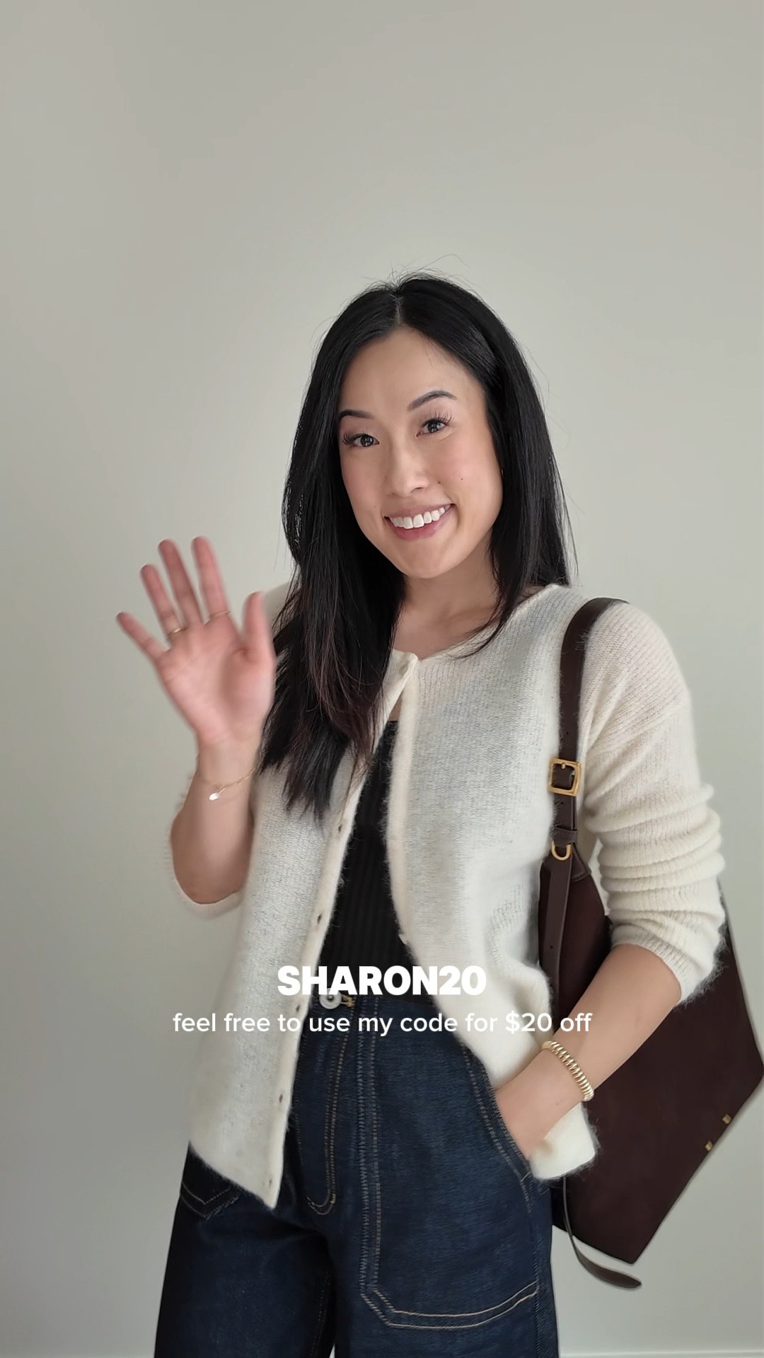 AD // A fall/winter staple from Fabrique 👜 I’m loving its structured silhouette and the different ways-to-wear - it’s functional and stylish all at once. Use code Sharon20 for $20 off!

Bag is  the Duomo Medium Hobo Bag in dark brown - also linking it in a lighter brown colour. 

Other Fabrique items worn include the Cindy Lightweight Wide Leg Jeans (XS/P) and the Vivian Contrast Stitch Pocket Jeans (XS)

#LTKootd #LTKPetite