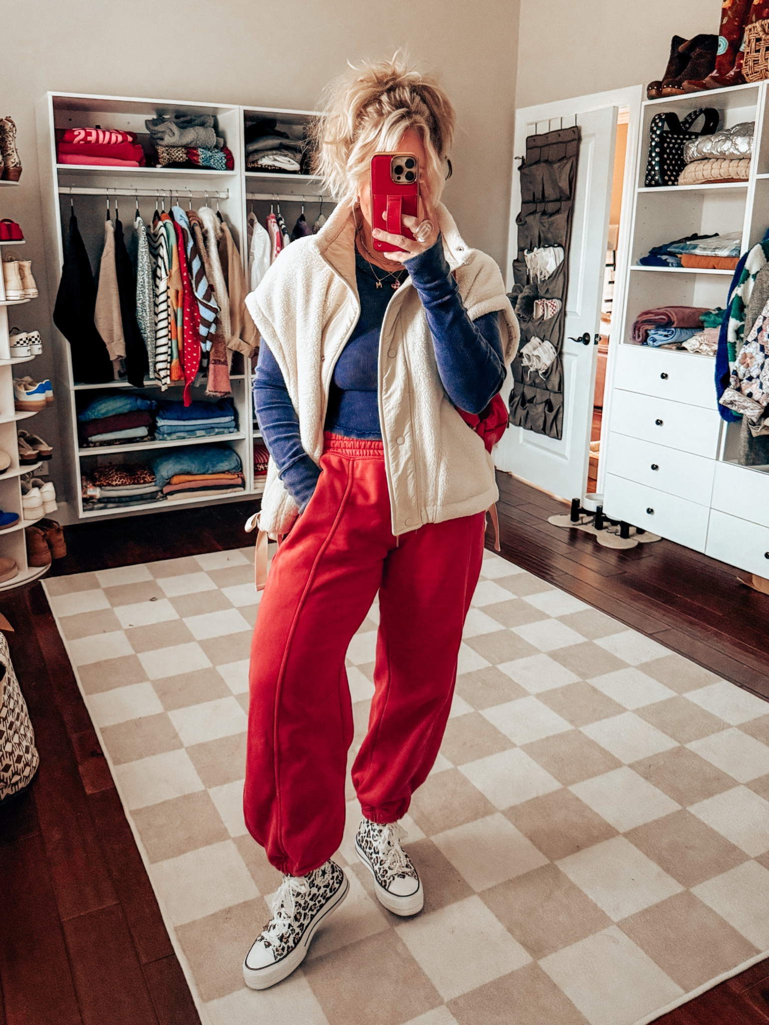 Sweatpants style ✨
Long sleeve tee - M
Vest - M
Pants - M 
Sneaks - sized down 


#LTKFindsUnder50 #LTKStyleTip #LTKOver40