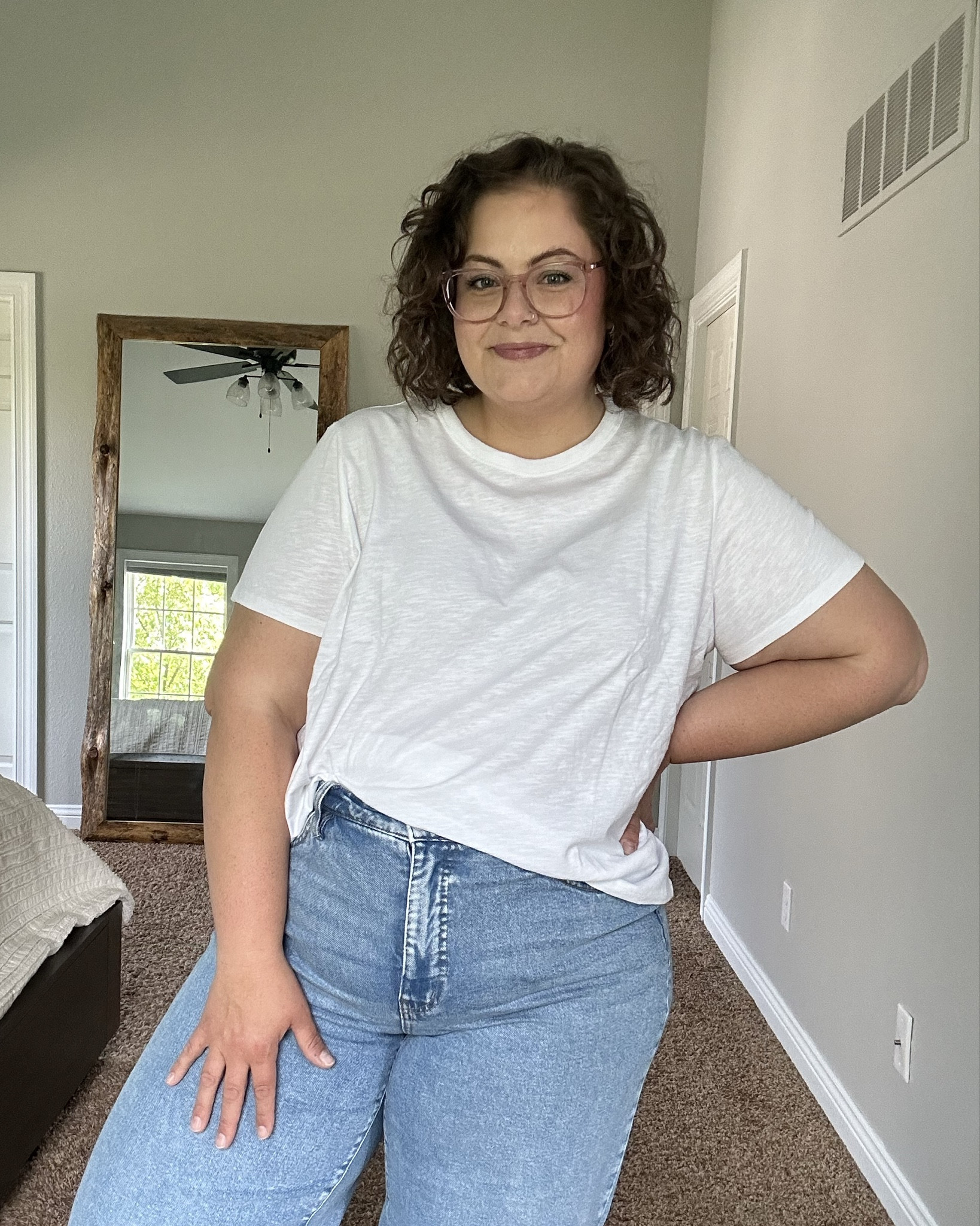 Ultimate affordable basic white tee.

*I don't worry if the kids use it as a napkin when I'm wearing it around them.*

Size XXL for a looser fit 
Size XL for a layering tee/more snug but not totally fitted

#LTKPlusSize #LTKMidsize