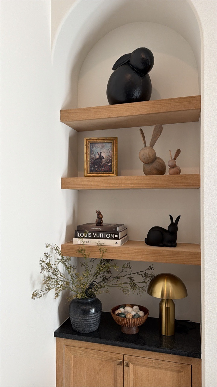 Who said Easter has to be pastel? 🖤

#homedecor #easterdecor #neutraleasterdecor #homeinspo #homedesign

#LTKHome