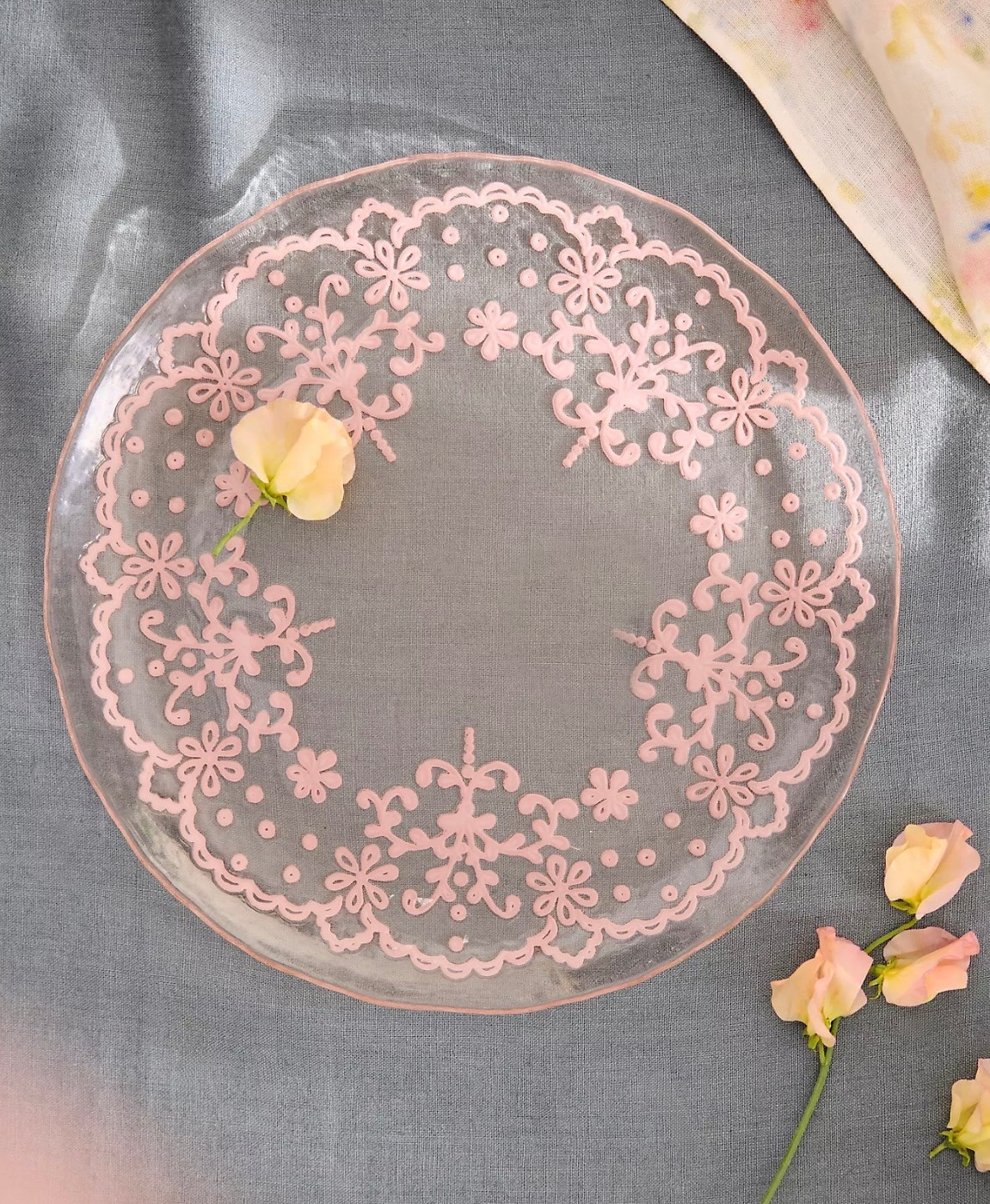 Floral Lace Glass Dinner Plate

#LTKHome #LTKHoliday #LTKGiftGuide