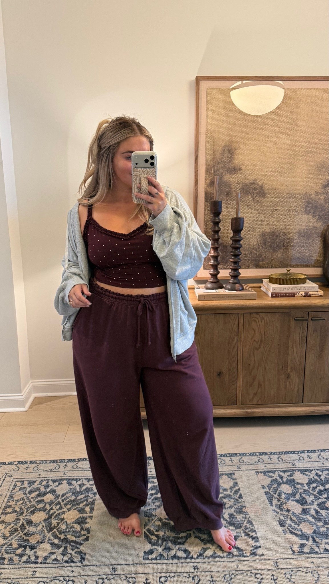 Sunday fit 🤍 everything is an XL!