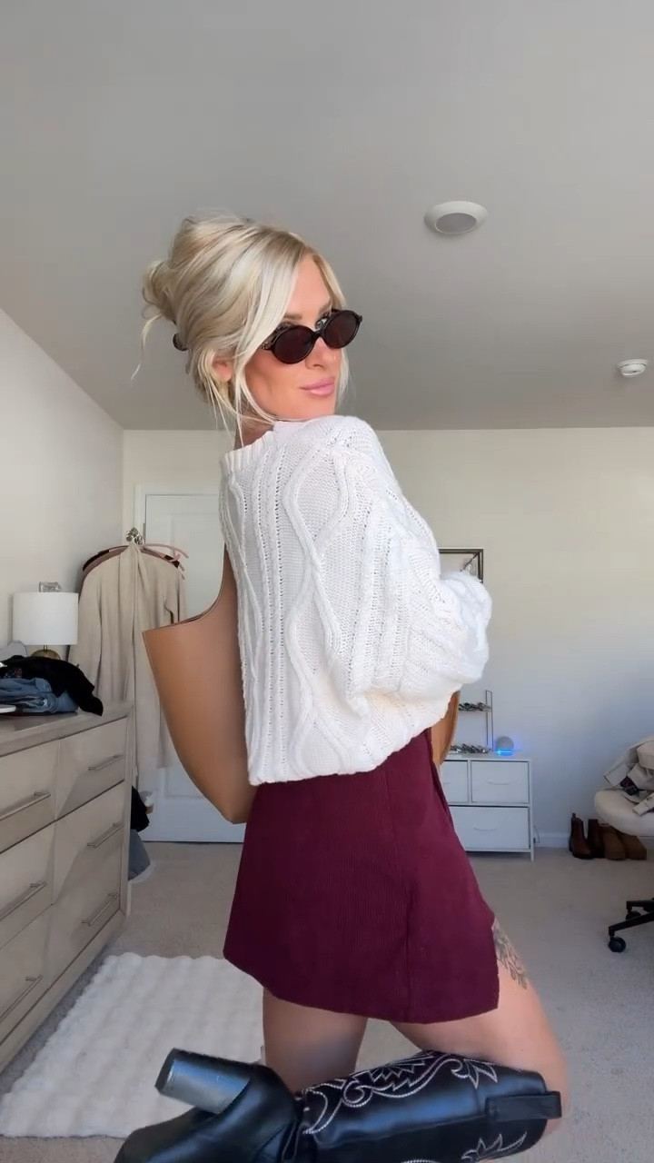 Here for the sweater tuck all season long 👏🏼 I have this skort in black too and always get so many compliments on them. They look adorable with tights too! 

Comment ME below to receive a DM with the link to this post on my LTK ⬇ https://liketk.it/5rgts #gdwm #grwm #whatimwearing #winteroutfits #sweaters #affordablefashion #whatimwearingtoday #ltkstyletip #outfitideas #skort #amazonfashion #founditonamazon #amazonfashionfinds #falloutfits #cutefalloutfits #whatimwearingnow #getdressedwithme