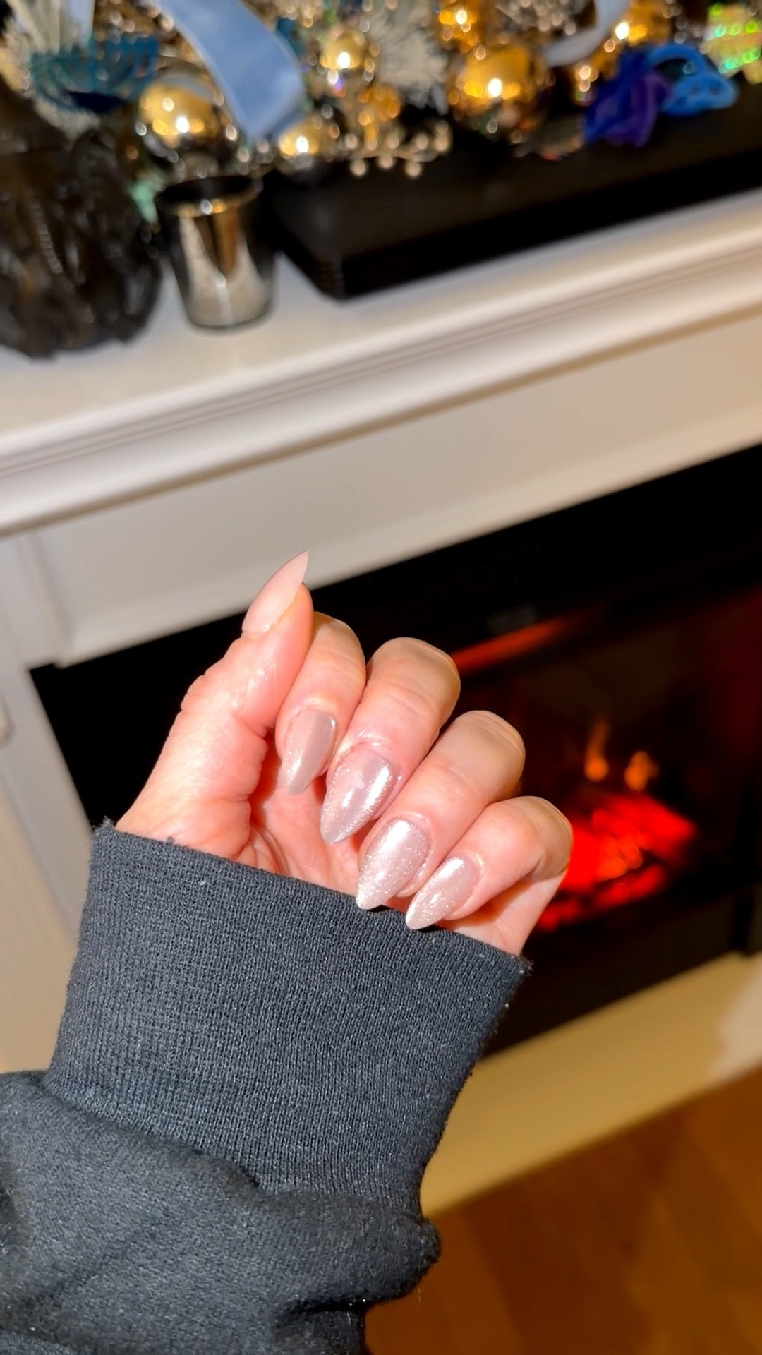 NYE new set of Glamnetic press on nails! Linked some new gorgeous neutrals with a touch of sparkle for a glam new year 

#LTKBeauty #LTKselfcare #LTKHoliday