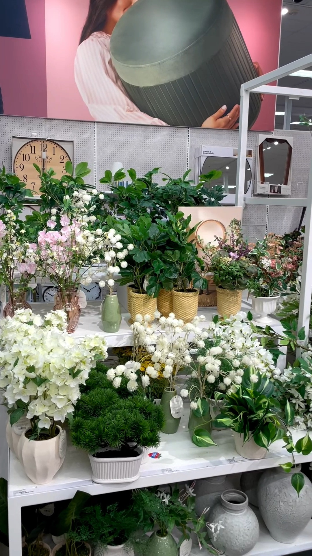 New spring home finds. Loving all the blooms and coastal finds 

#LTKvlog #LTKHome #LTKSeasonal