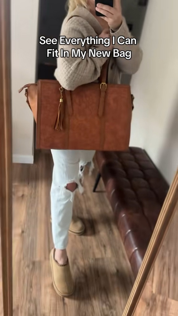 Oversized bag | travel bag | laptop bag | tote bag

Comes in other colors and sizes 

#LTKItBag #LTKTravel #LTKFindsUnder50