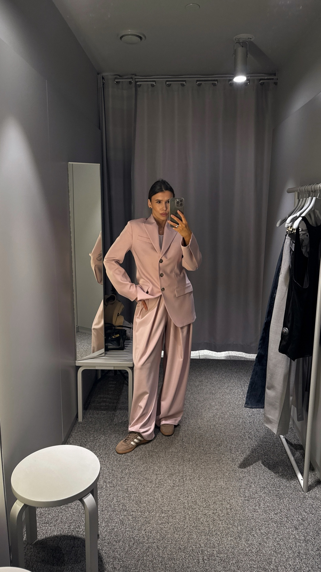 That effortless spring outfit 💕

I recommend taking the blazer one size smaller, as it has a relaxed fit 💕
The rest of the pieces fit true to size 💕
The fabric is simply premium! ✨

#LTKspring  #LTKtips  #LTKspringoutfits2026 #LTKdatenightoutfits #LTKblazer #LTKpink 

#LTKootd