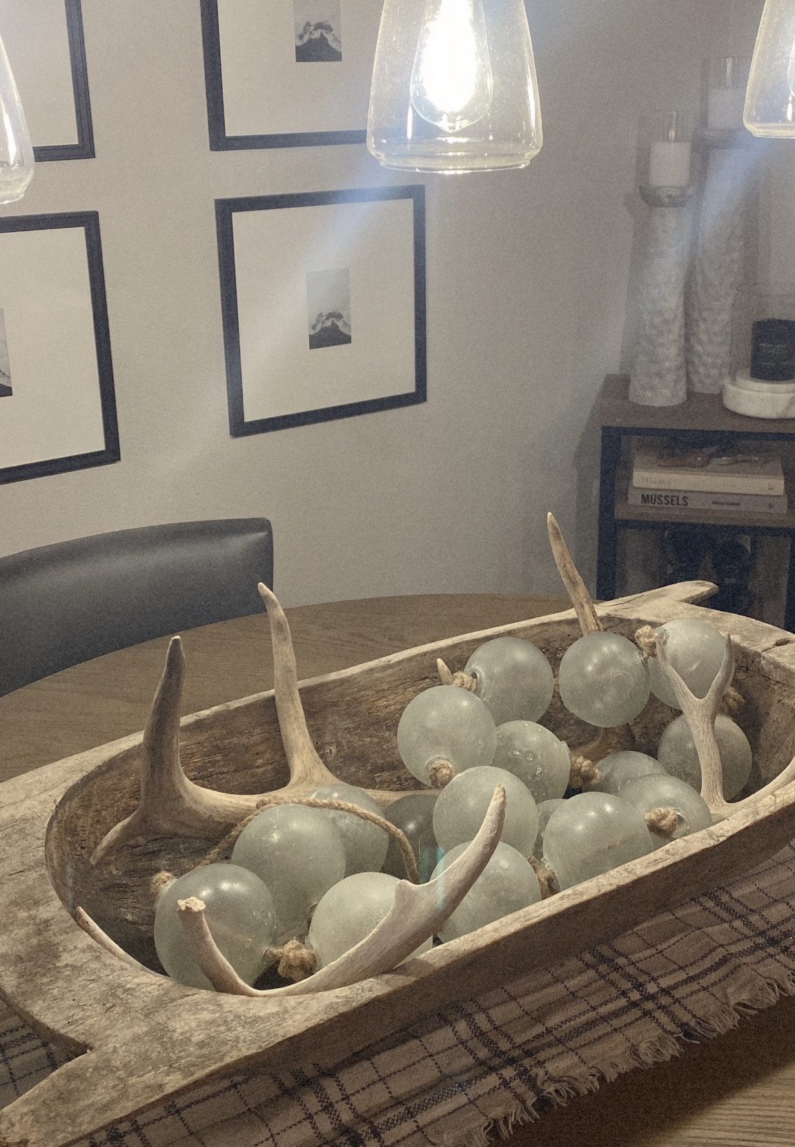 Dough bowl styling using my favorite glass beads from Pottery Barn ✨

Pottery Barn, Target home, neutral home, modern western decor, rustic luxury, centerpiece inspiration, antler styling 

#LTKHome