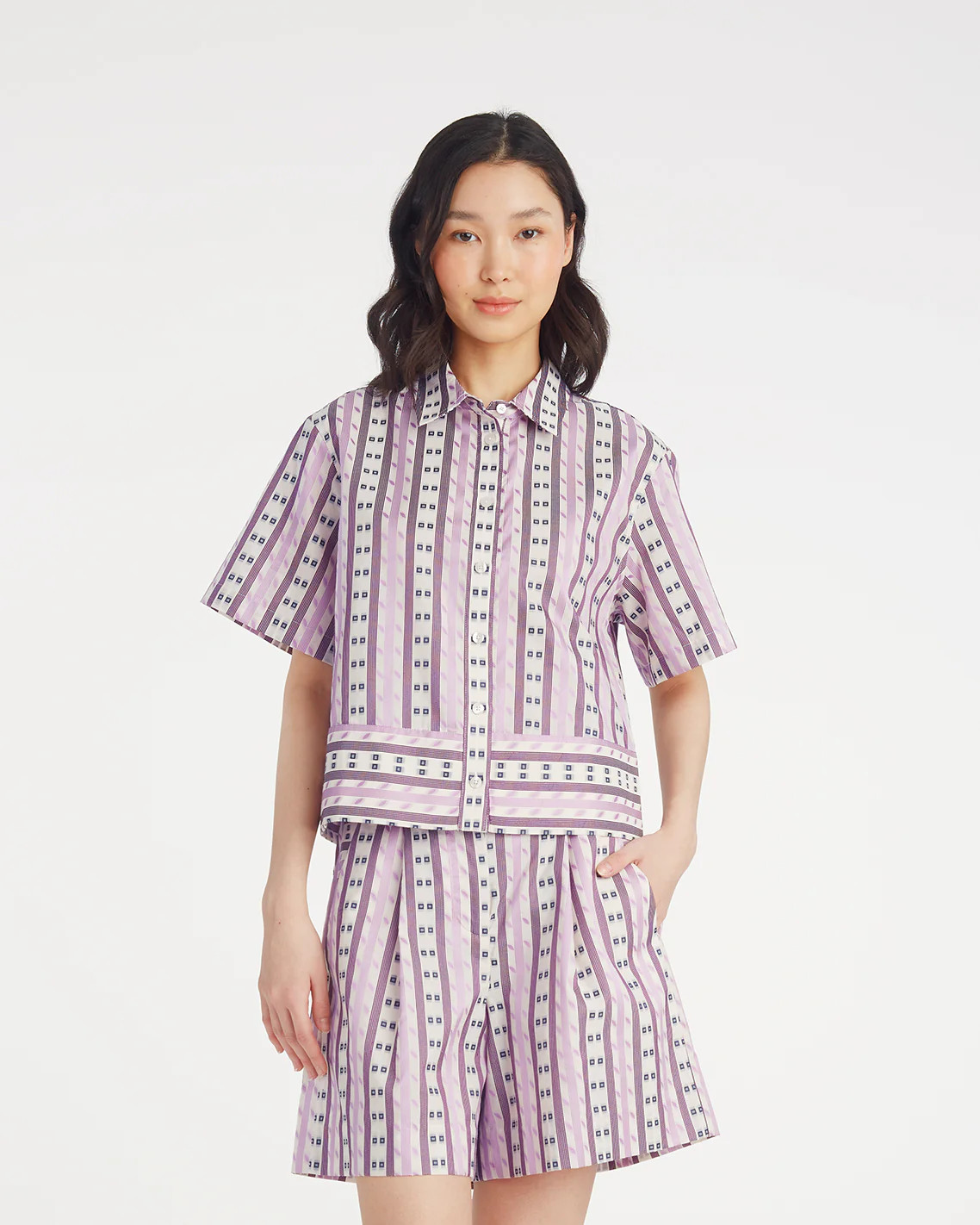Short Sleeve Cropped Button Down in Dotted Stripes Jacquard | Draper James (US)