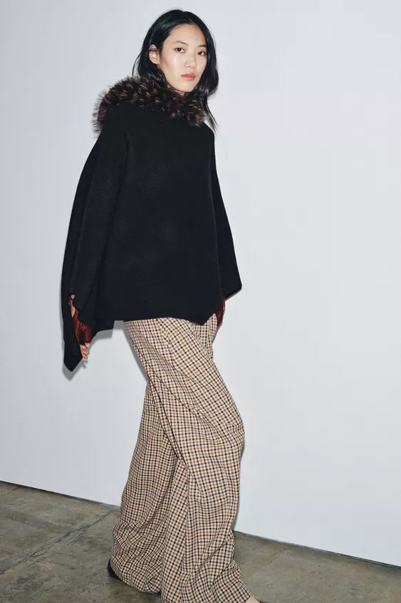 KNITTED CAPE WITH SHEEPSKIN | Zara UK