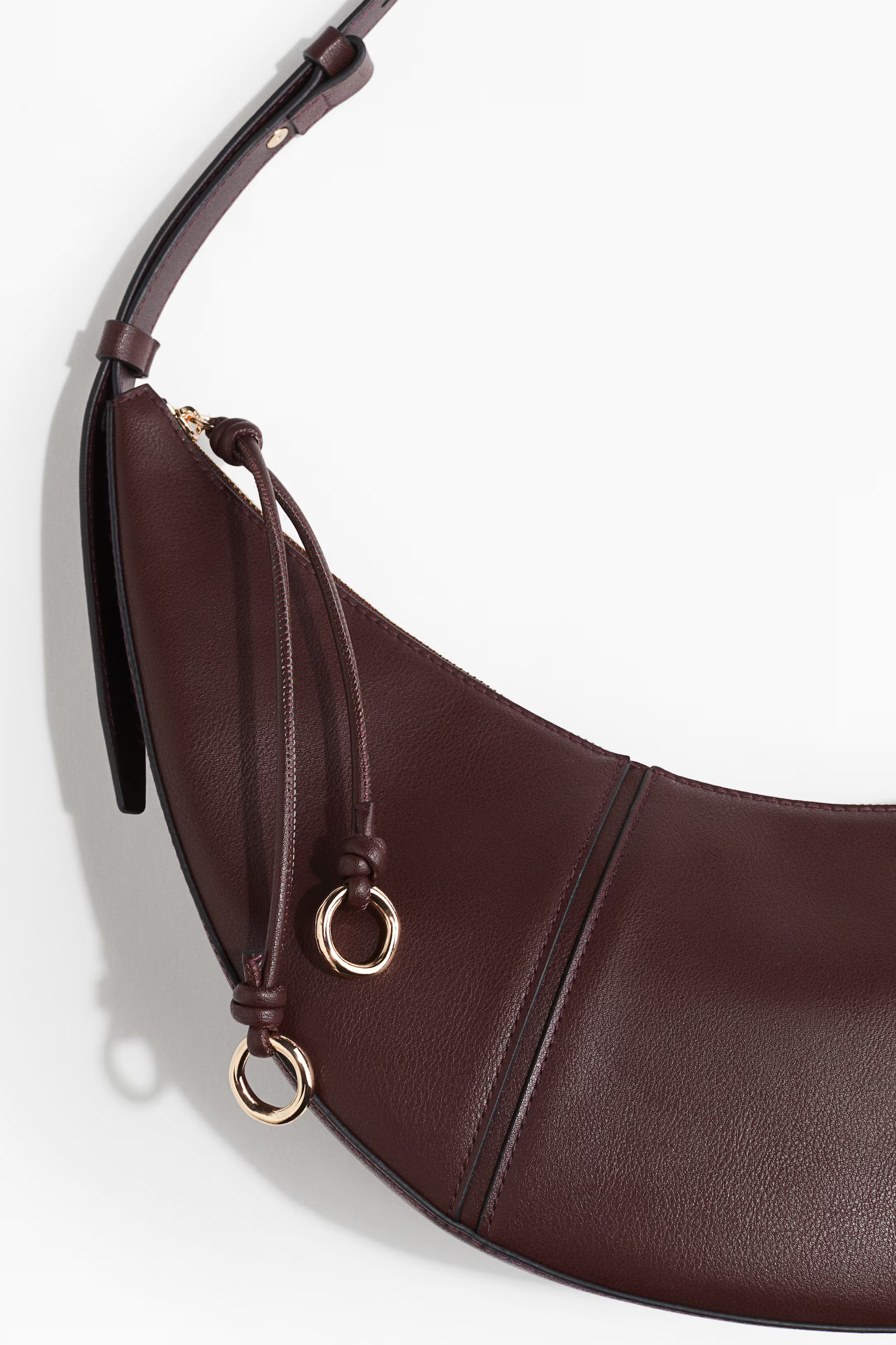 Curved shoulder bag | H&M (UK, MY, IN, SG, PH, TW, HK)