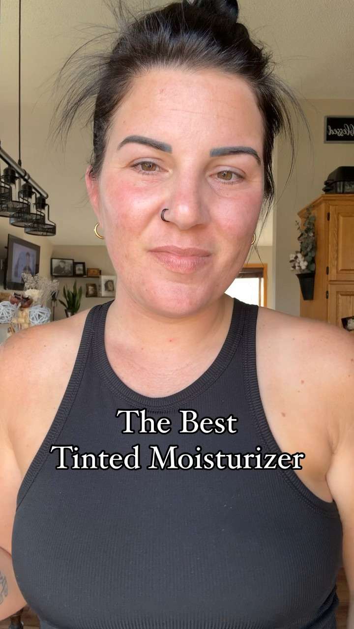 Literally the best SPF tinted moisturizer with coverage 🙌🏽 I wear Alaska 

#LTKbeauty