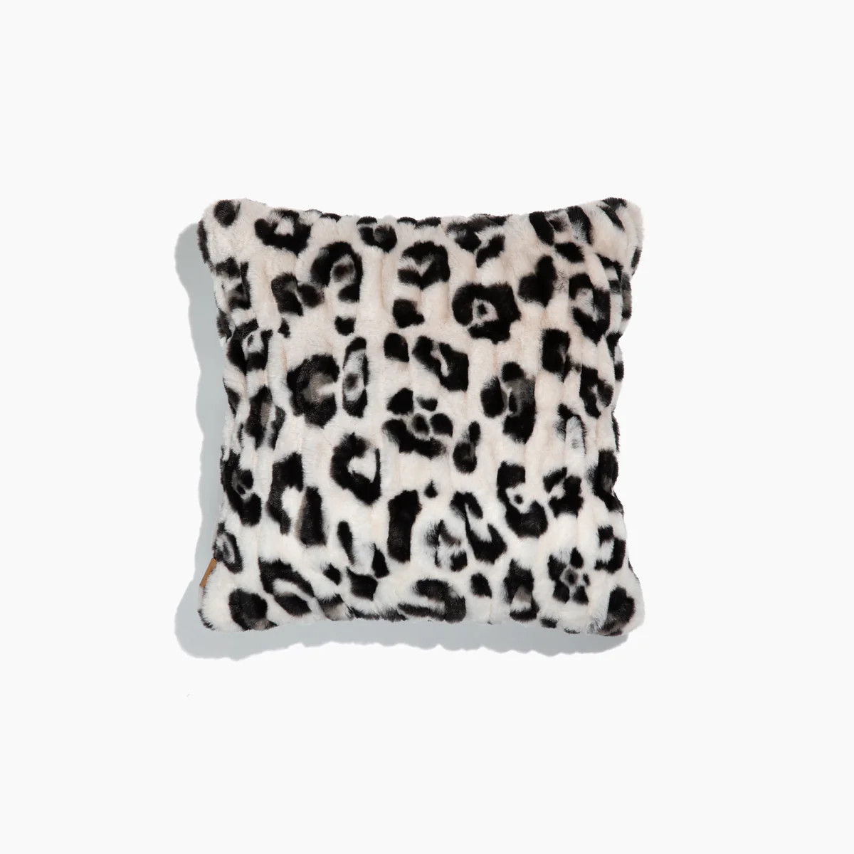 Snow Leopard | Lola Blankets