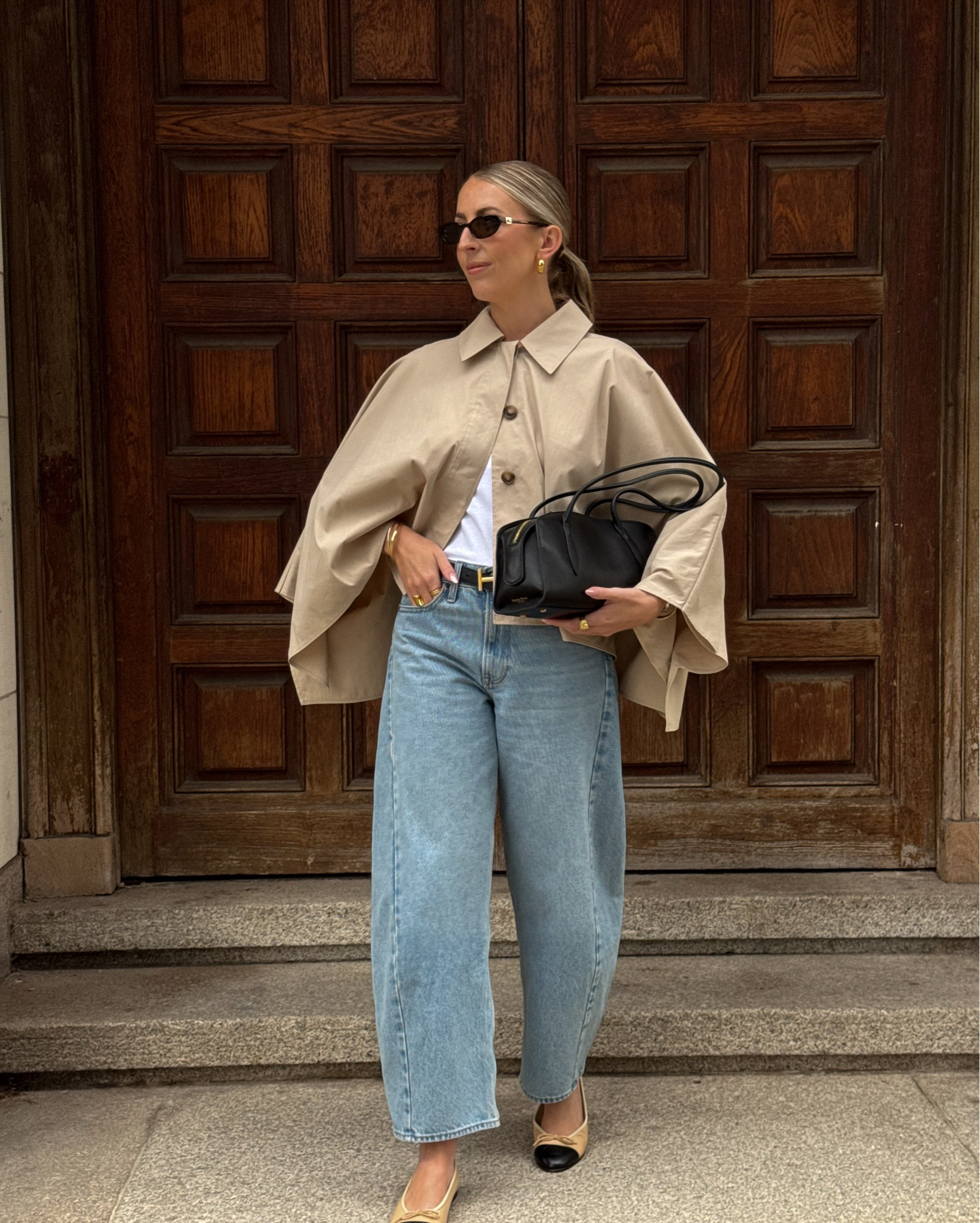 My favourite cape trench & barrel leg jeans 👌🏻🍂 I wear a size 26R in the jeans & I’m 5”6 for height reference 



#LTKautumn #LTKFashionMonth #LTKjeans