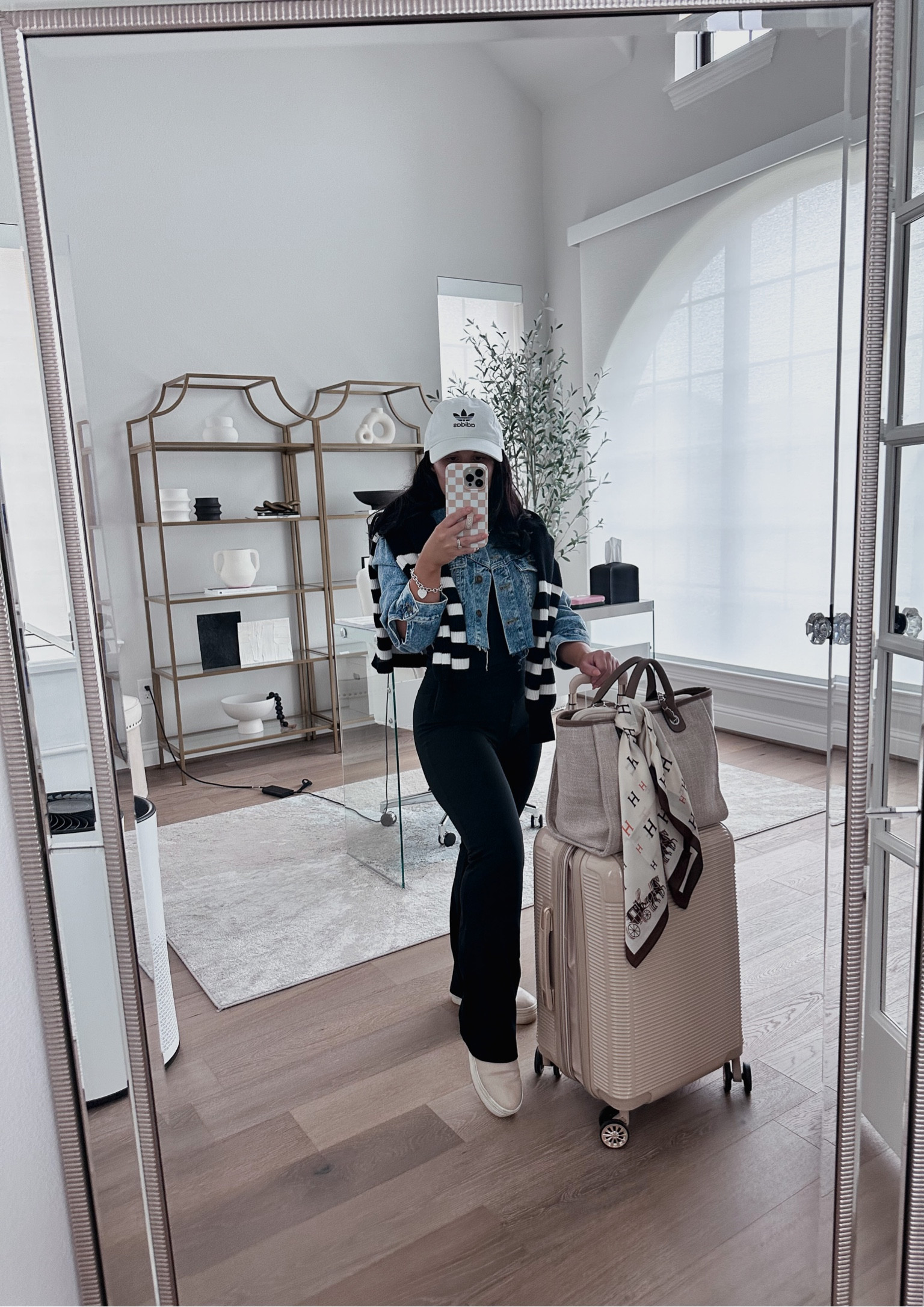 Comfy airport style

Flare leggings size xs (29” length)
Fitted seamless tank size xs
Cropped denim jacket size xs 
Sneakers size 5
Carryon luggage 


#LTKtravel #LTKstyletip #LTKSeasonal