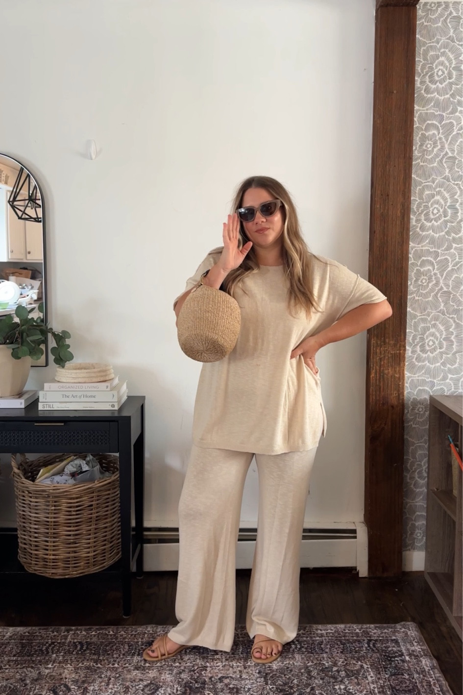 This affordable set runs true to size 

Im wearing the medium and prefer it for length as im 5’3 - i also got the large in brown and sizing up seems to give more length in the legs so if you’re tall consider sizing up! 

Super comfy cotton/ viscose soft blend ( i suggest hanging to dry and washing on cold to prevent shrinkage and too much pilling) 

Im wearing the beige here and also got the brown which is sooo pretty 