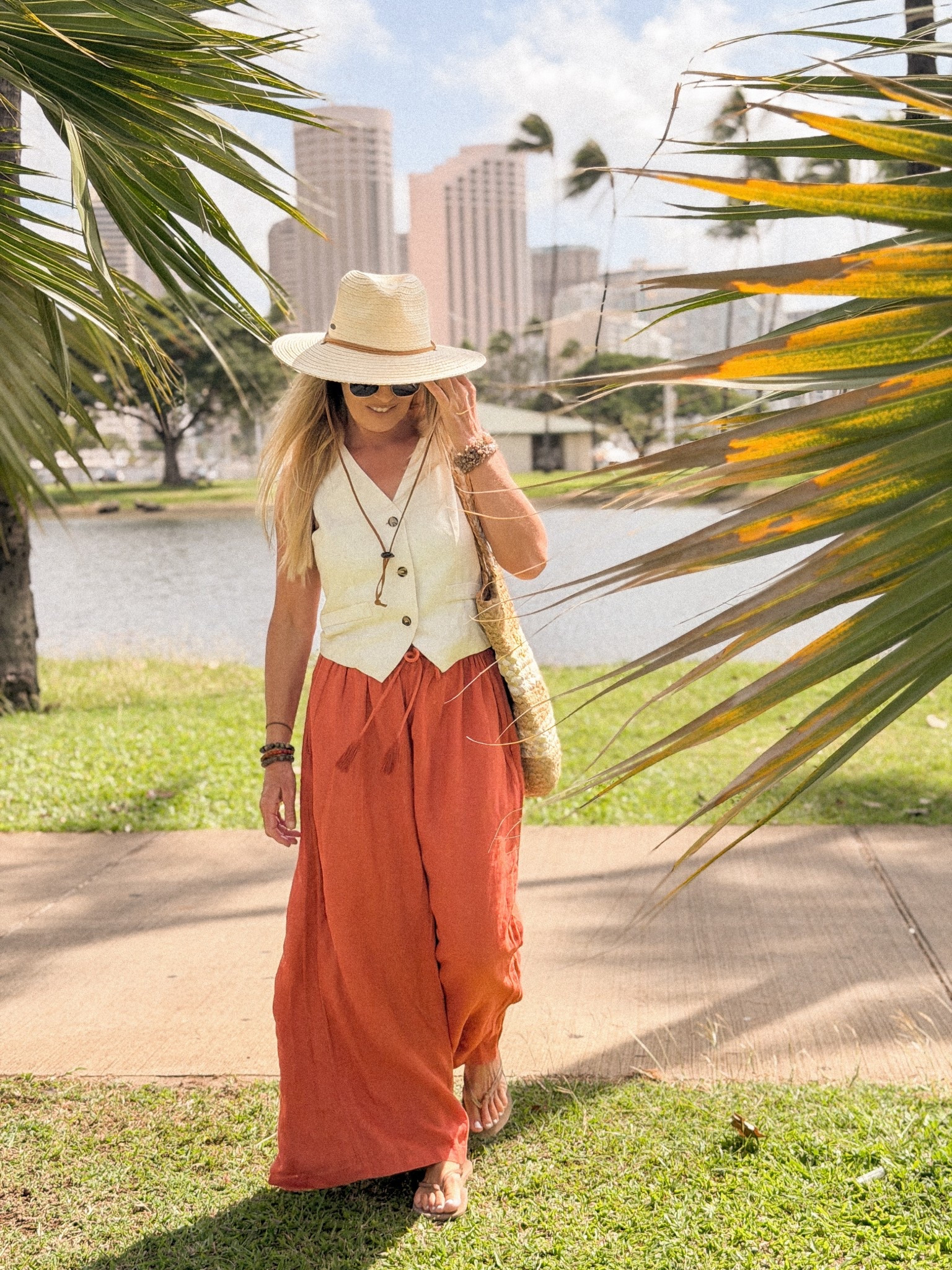 Obsessed with these pants! 100 % linen , double lined, with pockets and stretchy waist, perfect for spring and summer !

#LTKmomlife #LTKOver40 #LTKootd